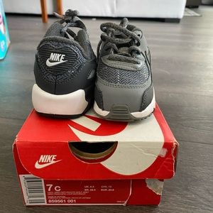 Nike grey 7c sneakers